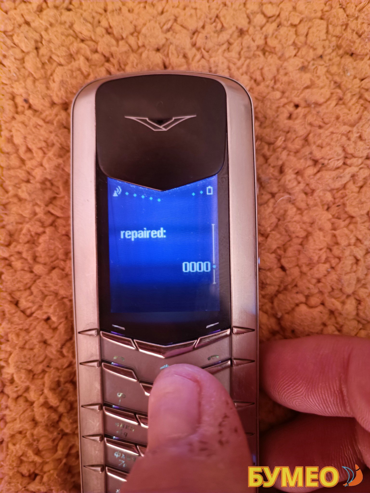Телефон Vertu Signature M