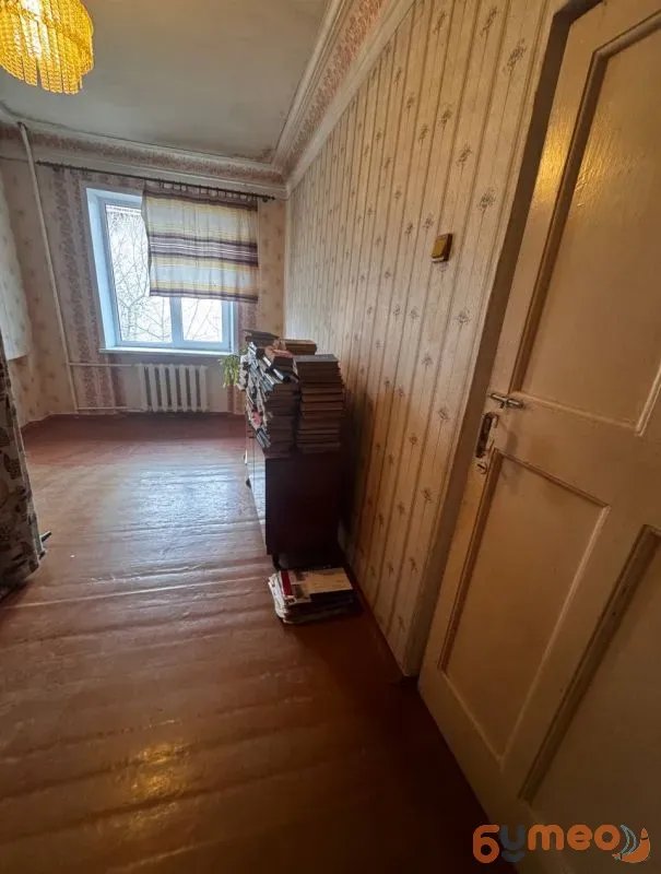 Продам 4-к квартиру