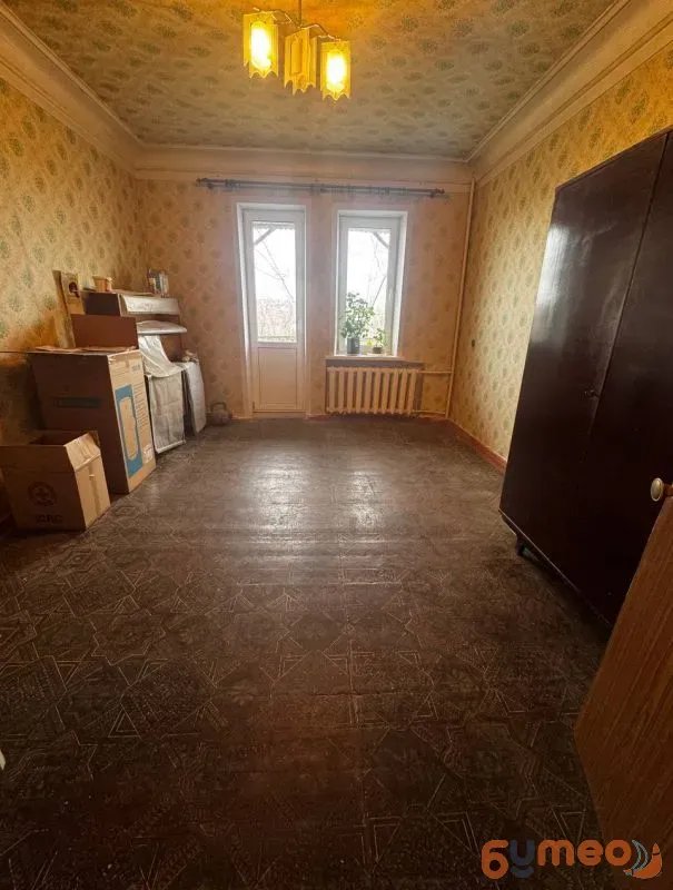 Продам 4-к квартиру